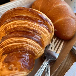 모에누 베이커리 리뷰 사진