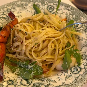 블라 대표 사진