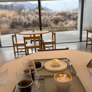 카페 운중동 리뷰 사진