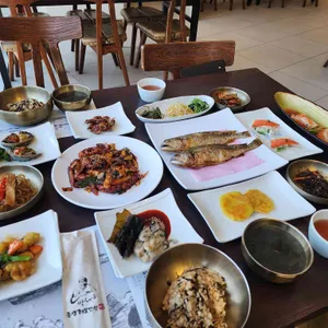 박해윤통영해물밥상 사진