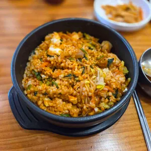 내고향보리밥 백년가야밀면 사진