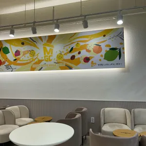 메가커피 대표 사진