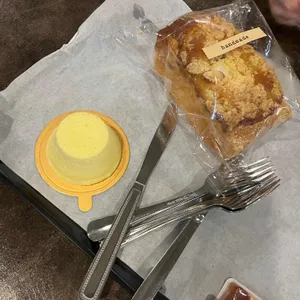 씨앤비 베이커리카페 리뷰 사진