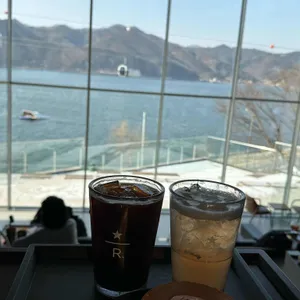 스타벅스 리뷰 사진