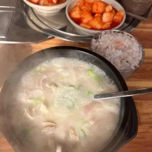 칠구네 신림동백순대&순대국 사진