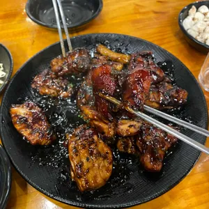 숯불치킨이닭 사진