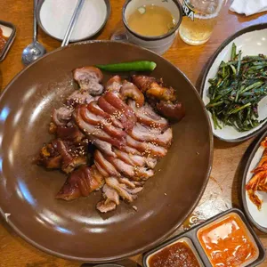 가장맛있는족발 사진