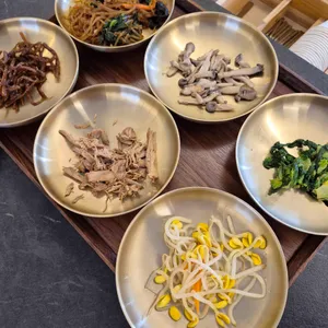 개벽 화덕구이 나물솥밥 사진