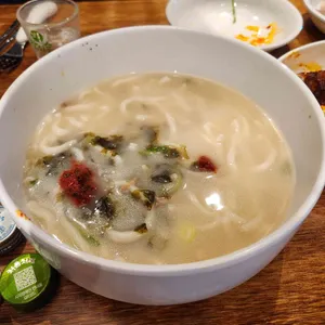 어서와칼국수보쌈 대표 사진