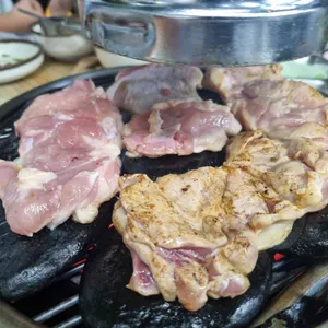 조약돌숯불닭갈비 사진
