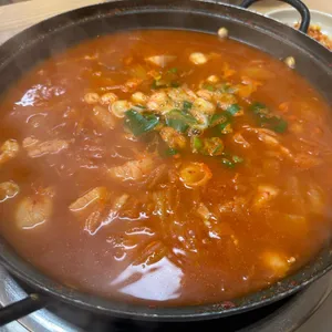 별난돼지김치찌개&뒷고기 대표 사진