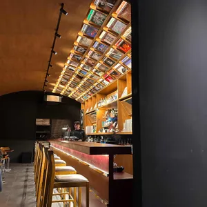 런던레코드 리뷰 사진