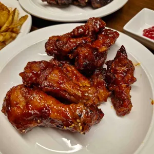 피엘씨치킨 사진