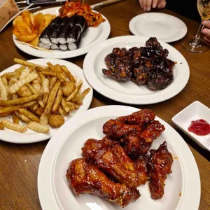 피엘씨치킨 사진