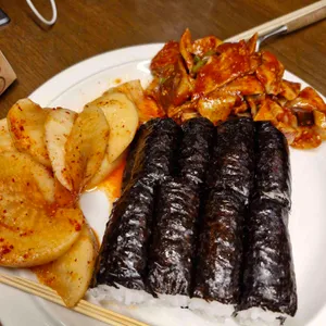 이순신충무김밥 사진