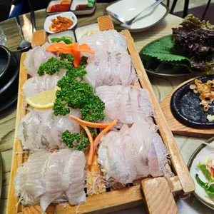 바다와육지 사진