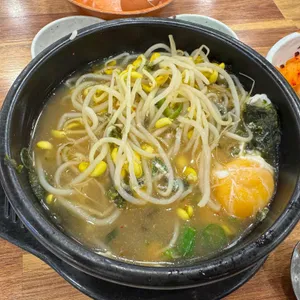 지장수본가전주콩나물국밥 사진 1