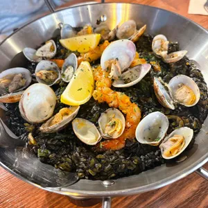 떼르세로 코스테스 대표 사진