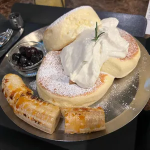 젠젠 대표 사진