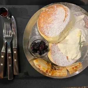 젠젠 대표 사진