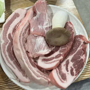 광산금돼지 사진