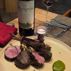 피어드 리뷰 사진