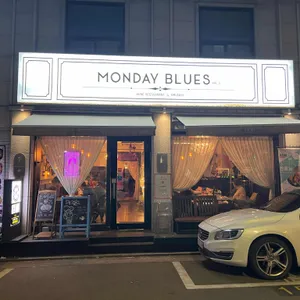 먼데이블루스 리뷰 사진