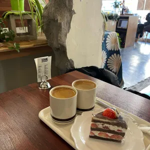 로컬커피샵 리뷰 사진