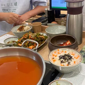 초담미역전골 대표 사진