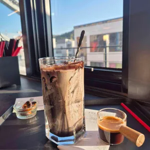 솔드아웃커피 리뷰 사진