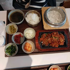 반궁 대표 사진