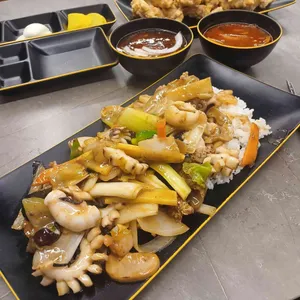 유동장 리뷰 사진