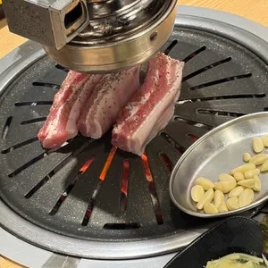 맛있는 고기에 솜씨를 더하다 대표 사진