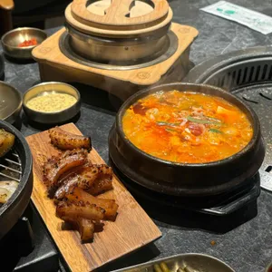 부흥 대표 사진