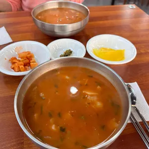 매운수제비집 사진