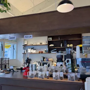 딥플로우커피 리뷰 사진