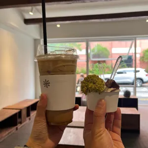 카페 대표 사진