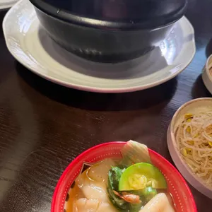 홍해몽 대표 사진