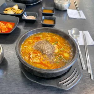 강화옥 뼈국 사진 1