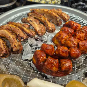 쪽갈비대통령 대표 사진