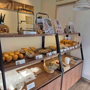 유니브레드 베이커리 사진