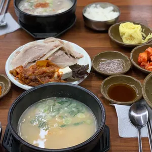 영진돼지국밥 사진