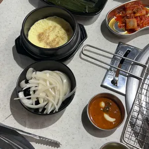 달동돼지 달돈 대표 사진