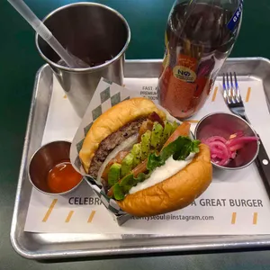 셀러브리티 버거 사진