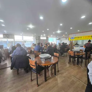 전통춘천닭갈비 대표 사진