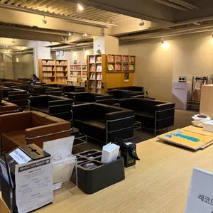 바이닐 성수 리뷰 사진