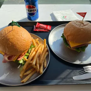 청시행 강릉수제버거 대표 사진