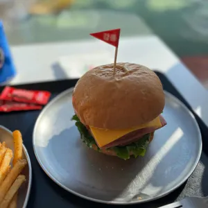 청시행 강릉수제버거 대표 사진