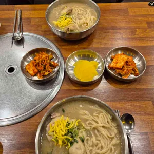 최고닭칼국수 사진