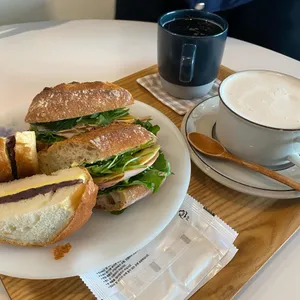 쿠아레비 대표 사진